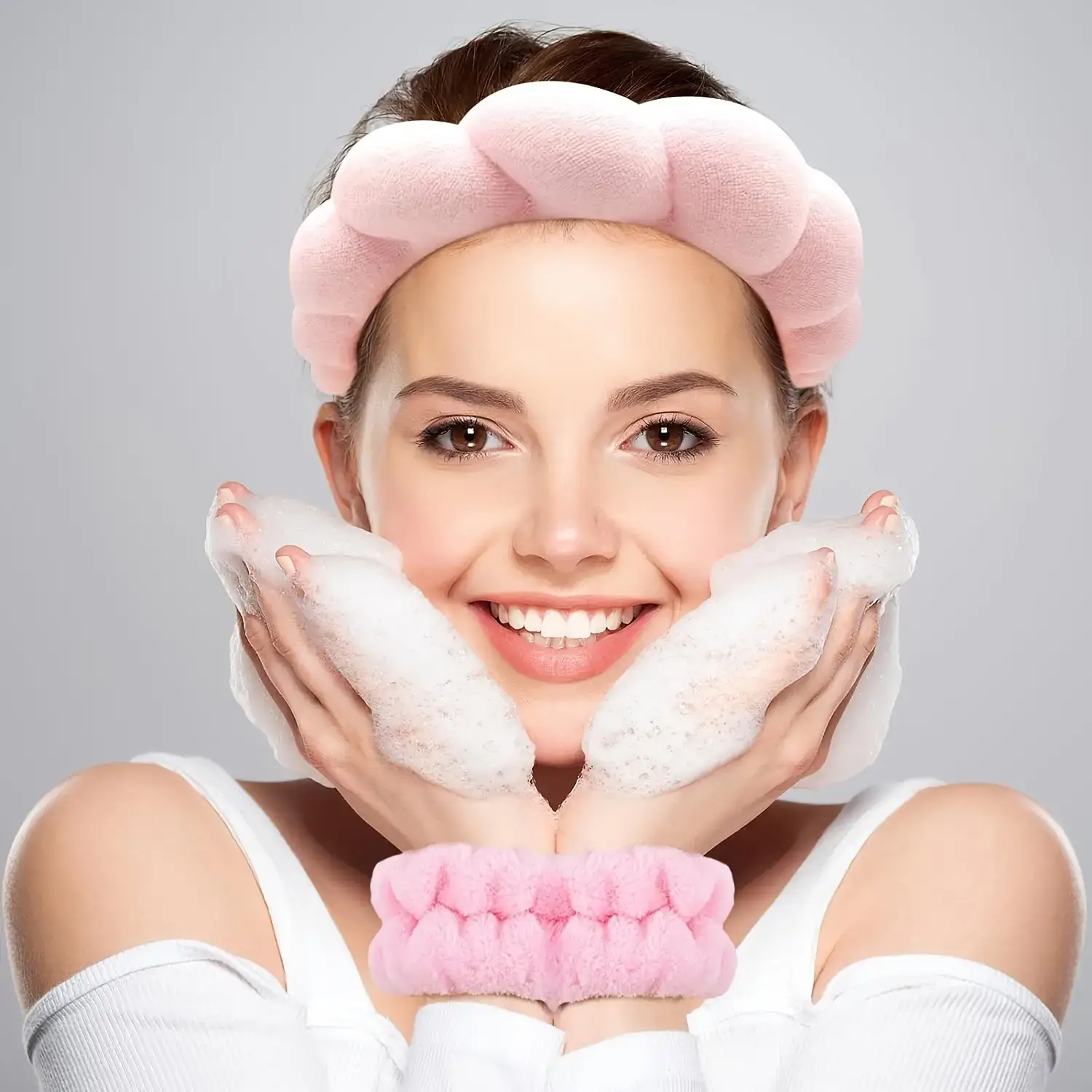 Pink Fleece Hair Band with Makeup Remover — feature 5
