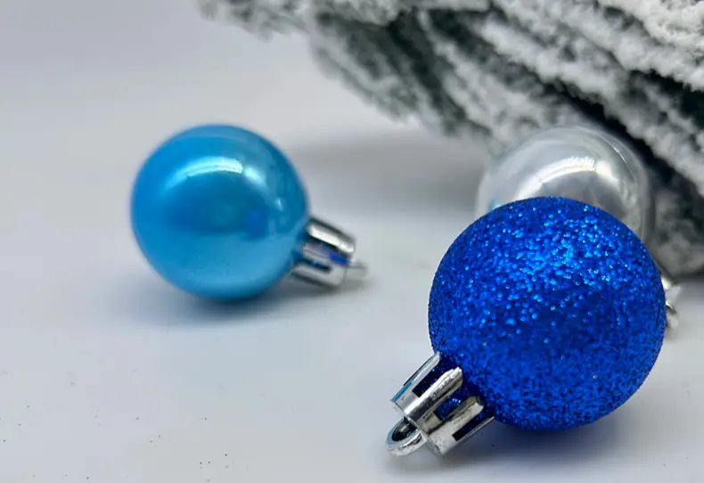 Cross-Country Christmas Tree Hanging Ornaments 49 Pcs — feature 4