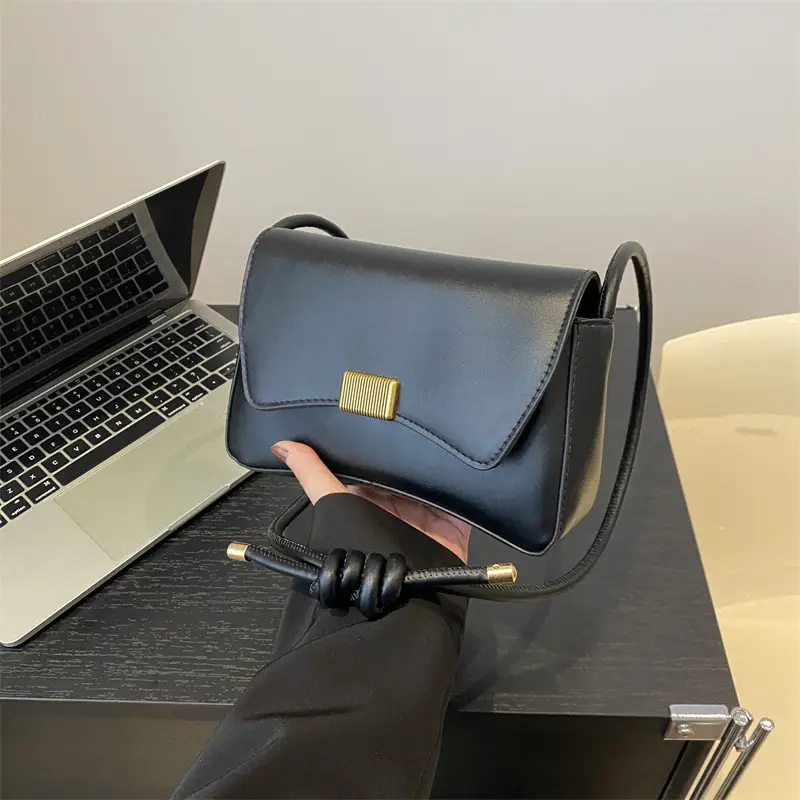 White Korean Style Shoulder Bag for Women 2024 - Image 8
