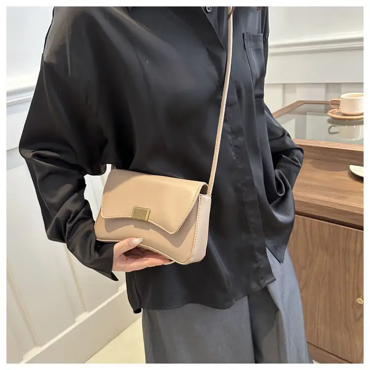 White Korean Style Shoulder Bag for Women 2024 — feature 12