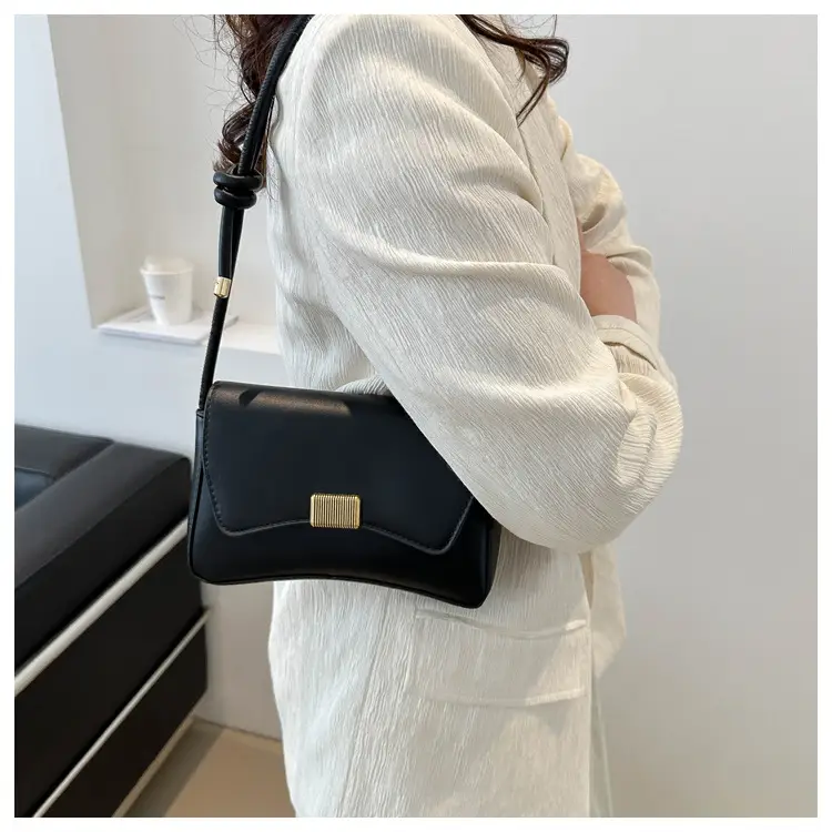 White Korean Style Shoulder Bag for Women 2024 — feature 14