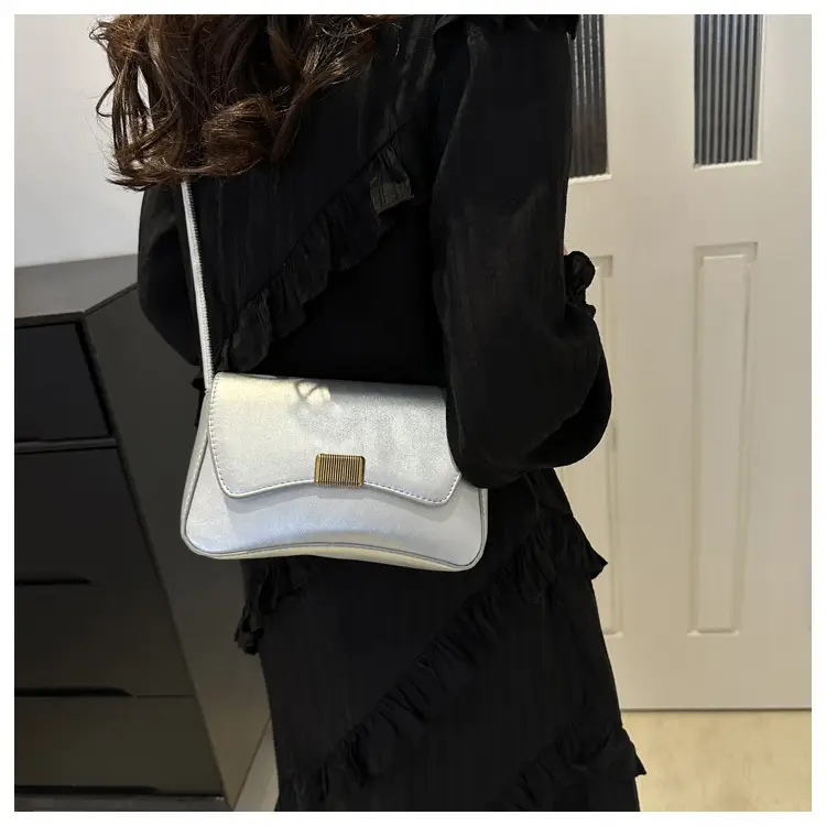 White Korean Style Shoulder Bag for Women 2024 — feature 18