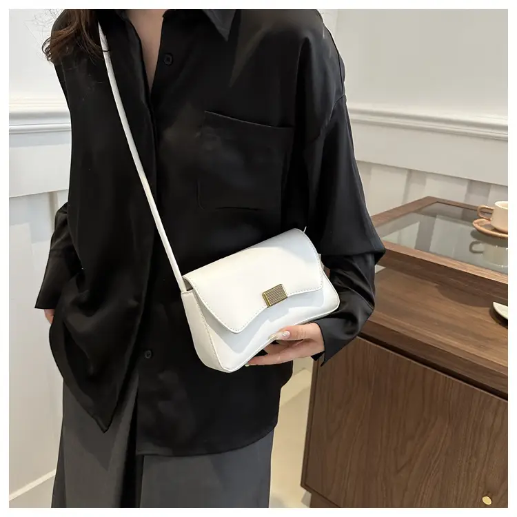 White Korean Style Shoulder Bag for Women 2024 — feature 9