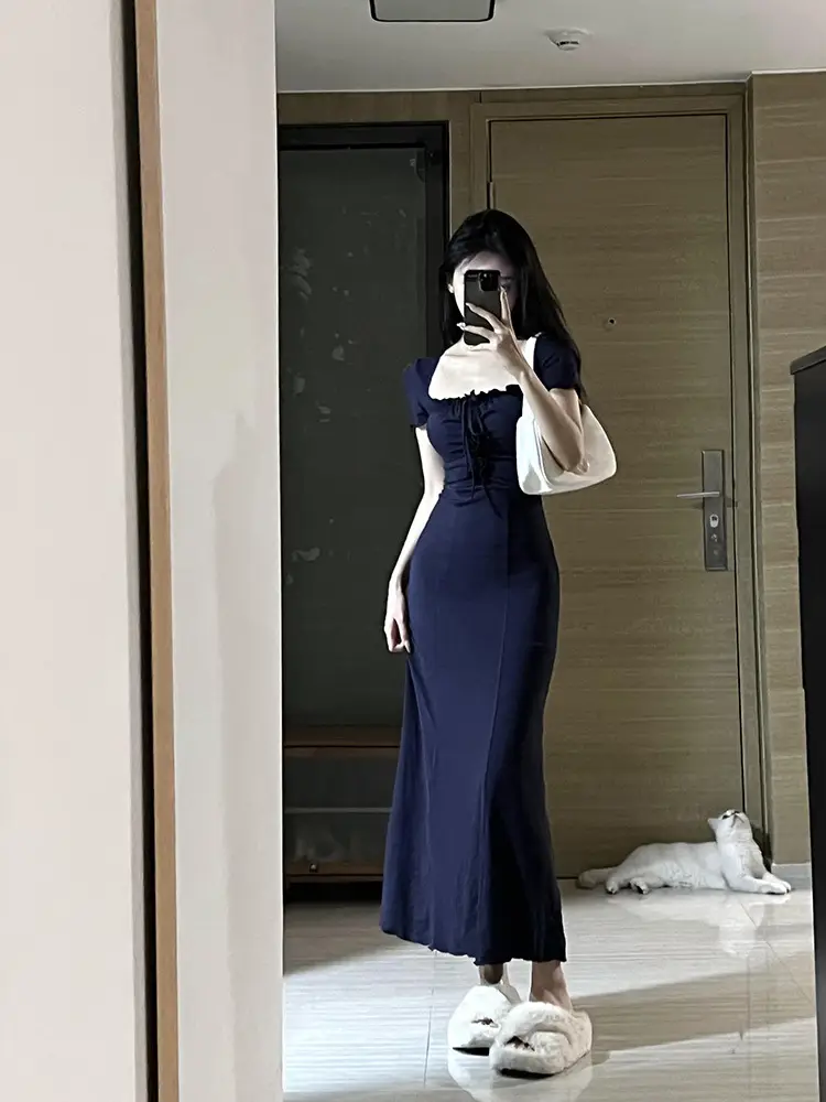 Women's Dark Blue Slim Fit Hip Fishtail Dress — feature 3