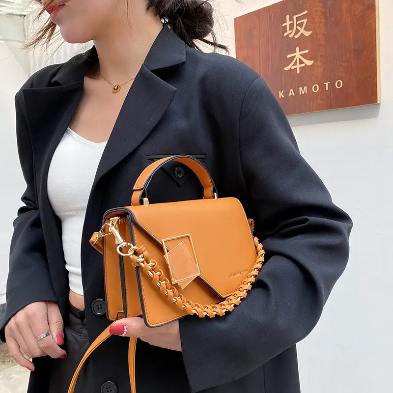Pink Chain Shoulder Bag for Women 2025 - Image 13