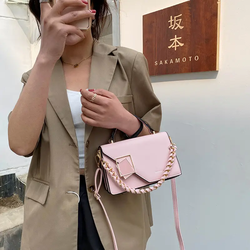 Pink Chain Shoulder Bag for Women 2025 - Image 15