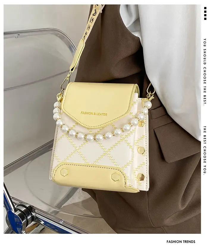 Women's Pearl Crossbody Bag Cream White 2024 — feature 1