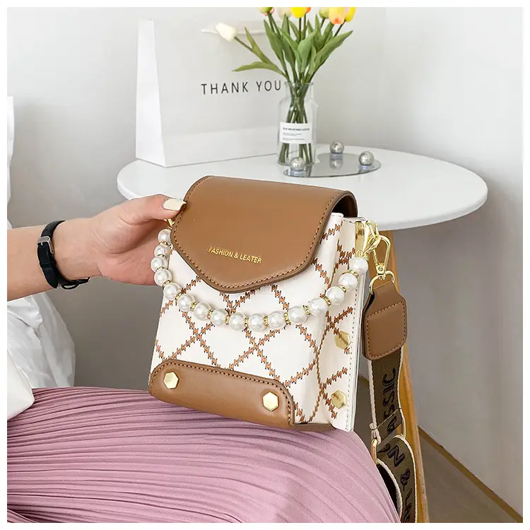 Women's Pearl Crossbody Bag Cream White 2024 — feature 31