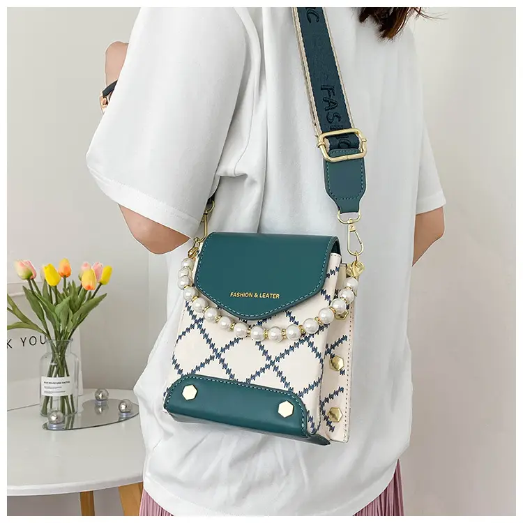 Women's Pearl Crossbody Bag Cream White 2024 — feature 32