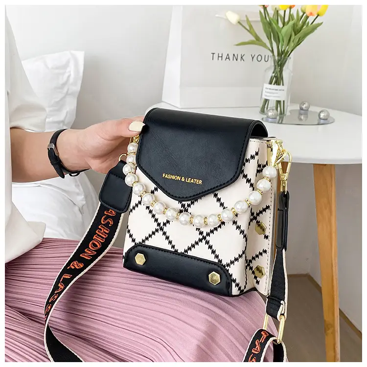 Women's Pearl Crossbody Bag Cream White 2024 — feature 38