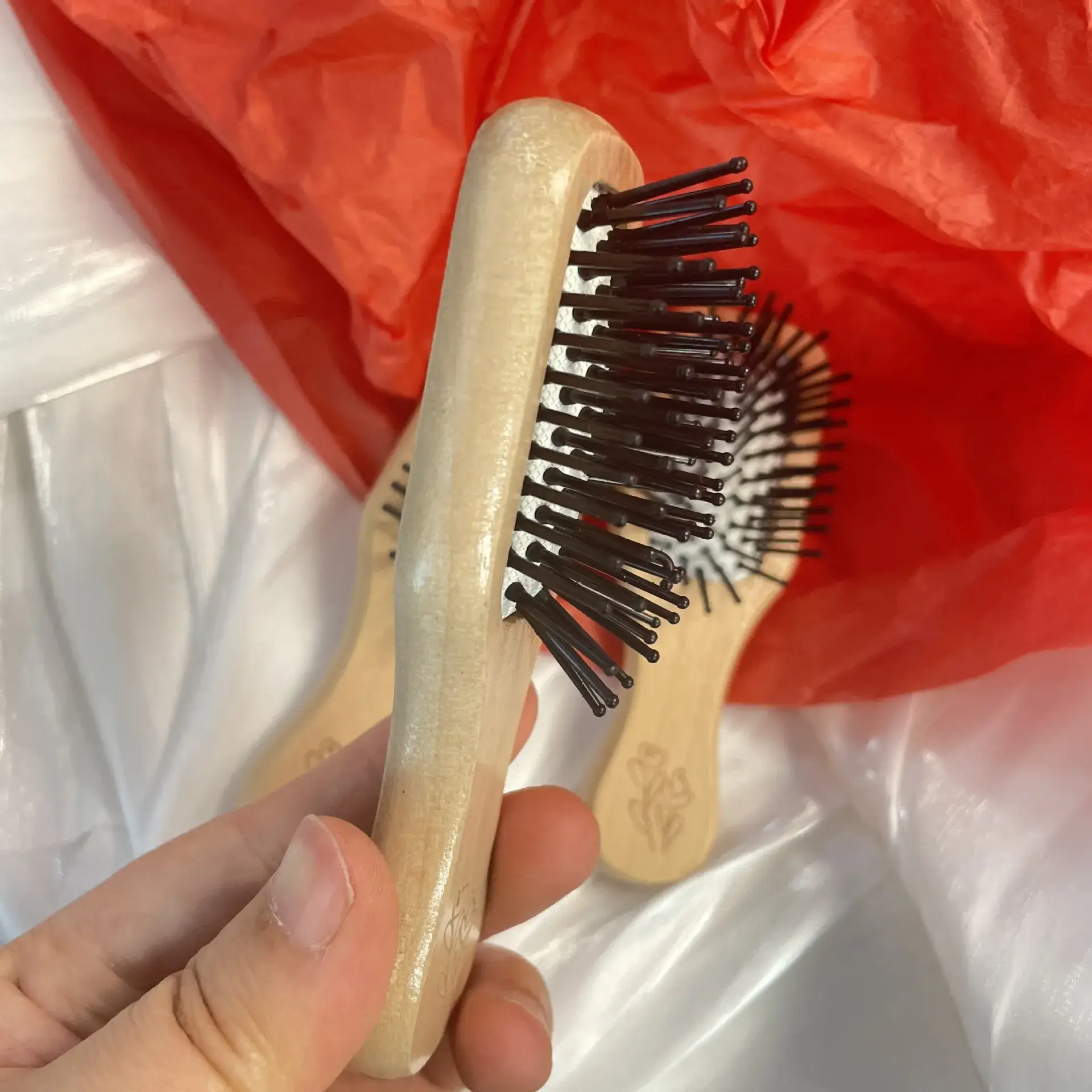 Cute Tulip Hair Brush Anti-static Portable — feature 10