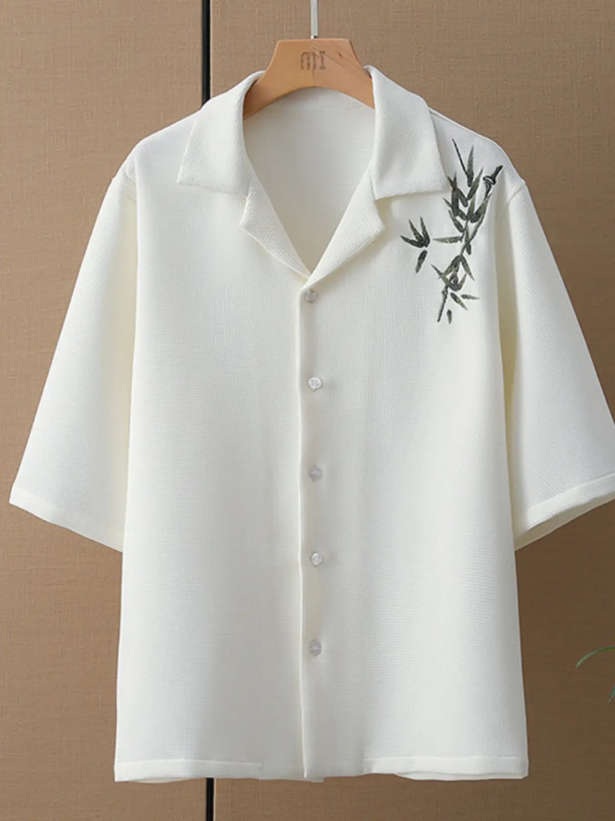 Men's Black Bamboo Leaf Embroidered Short Shirt