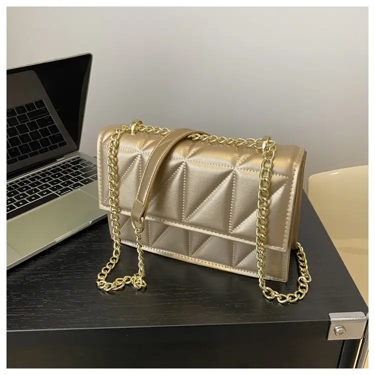 Women's Square Chain Shoulder Bag White Gold Rhombic Design — feature 11