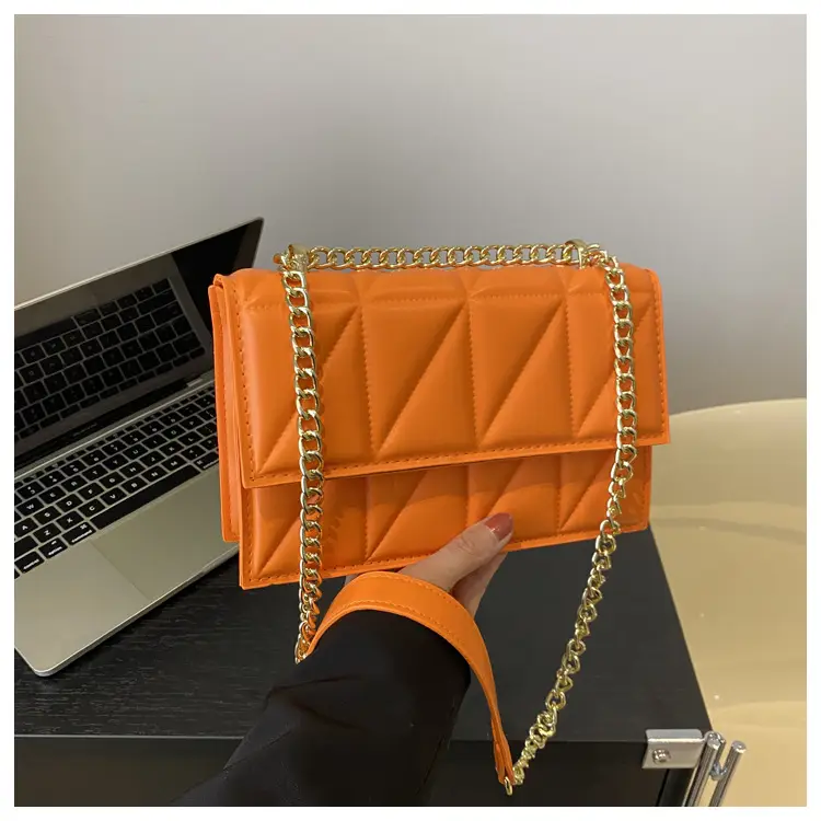 Women's Square Chain Shoulder Bag White Gold Rhombic Design — feature 12