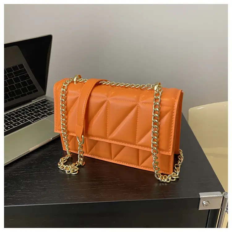 Women's Square Chain Shoulder Bag White Gold Rhombic Design — feature 13