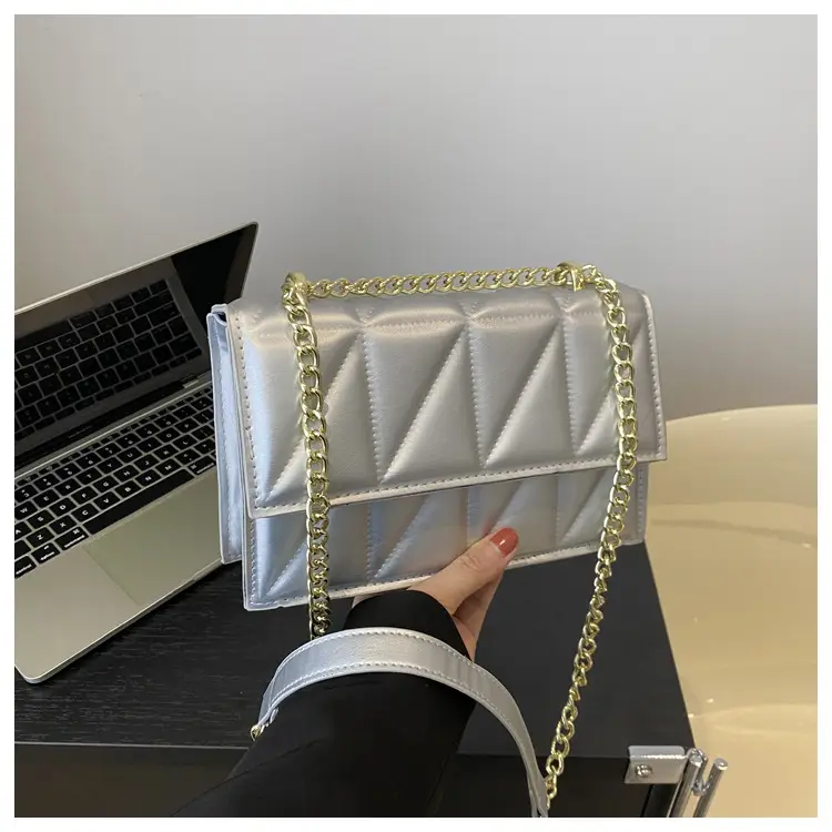 Women's Square Chain Shoulder Bag White Gold Rhombic Design — feature 18
