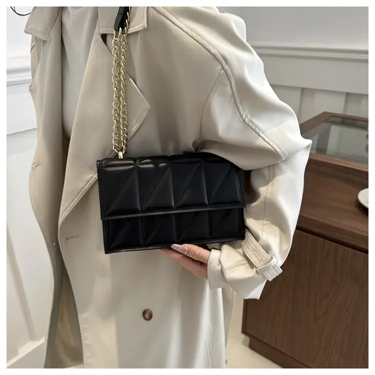 Women's Square Chain Shoulder Bag White Gold Rhombic Design — feature 29