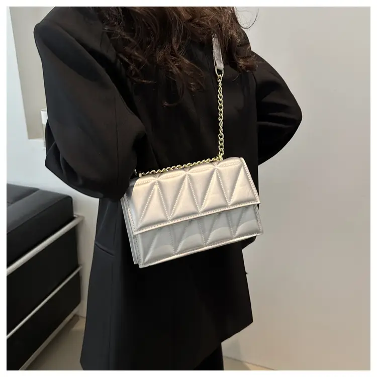 Women's Square Chain Shoulder Bag White Gold Rhombic Design — feature 35