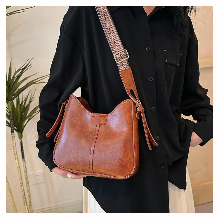 Vintage Maillard Black Leather Shoulder Bag 2024 - Image 6