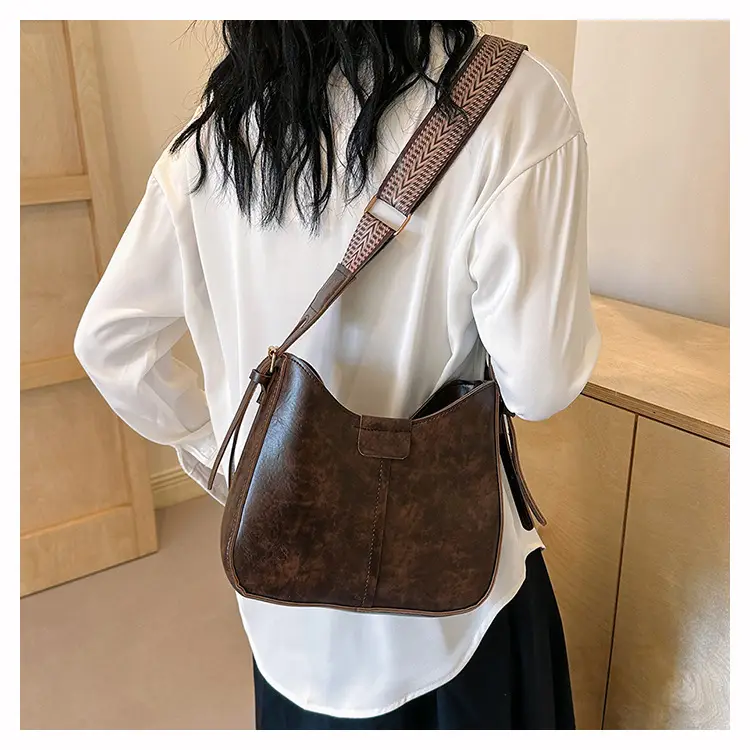 Vintage Maillard Black Leather Shoulder Bag 2024 β feature 22