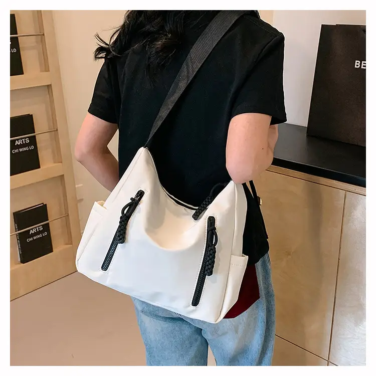 Black Korean Make-up Shoulder Messenger Bag for Women — feature 16