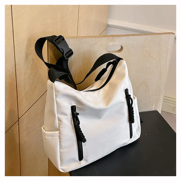 Black Korean Make-up Shoulder Messenger Bag for Women — feature 19