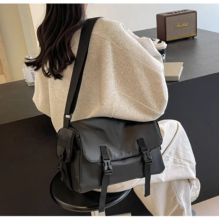 Wholesale Crossbody Messenger Bag Grey Large Capacity — feature 24