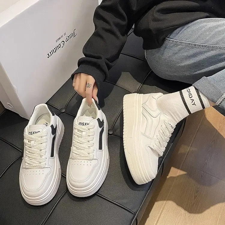 White Shoes Women's 2024 Spring New Korean Style Student All-match Platform Platform Height Increasing Fashion Internet Celebrant Casual Sneakers - Image 6