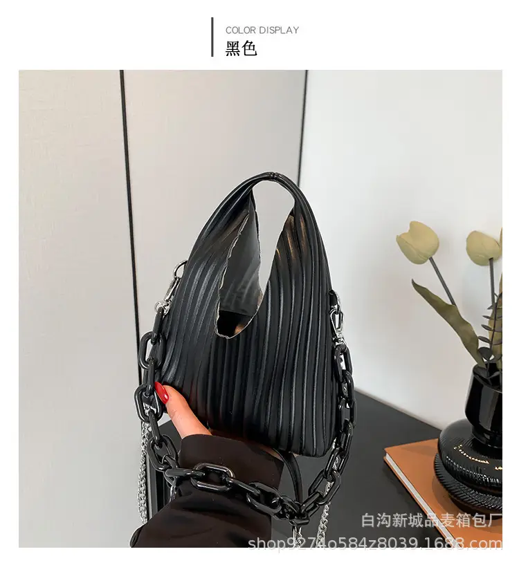 Green Chain Strap Shoulder Bag for Women 2026 — feature 11