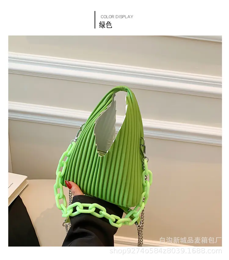 Green Chain Strap Shoulder Bag for Women 2026 — feature 14