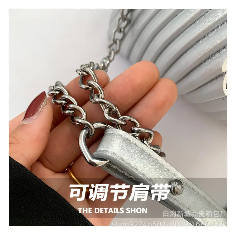 Green Chain Strap Shoulder Bag for Women 2026 — feature 4