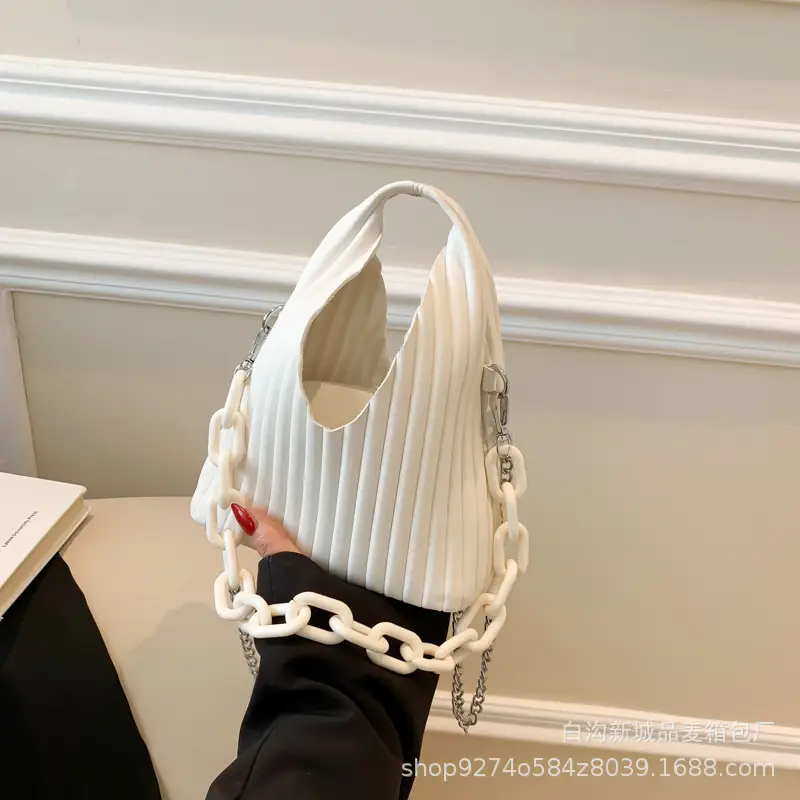 Green Chain Strap Shoulder Bag for Women 2026 - Image 2