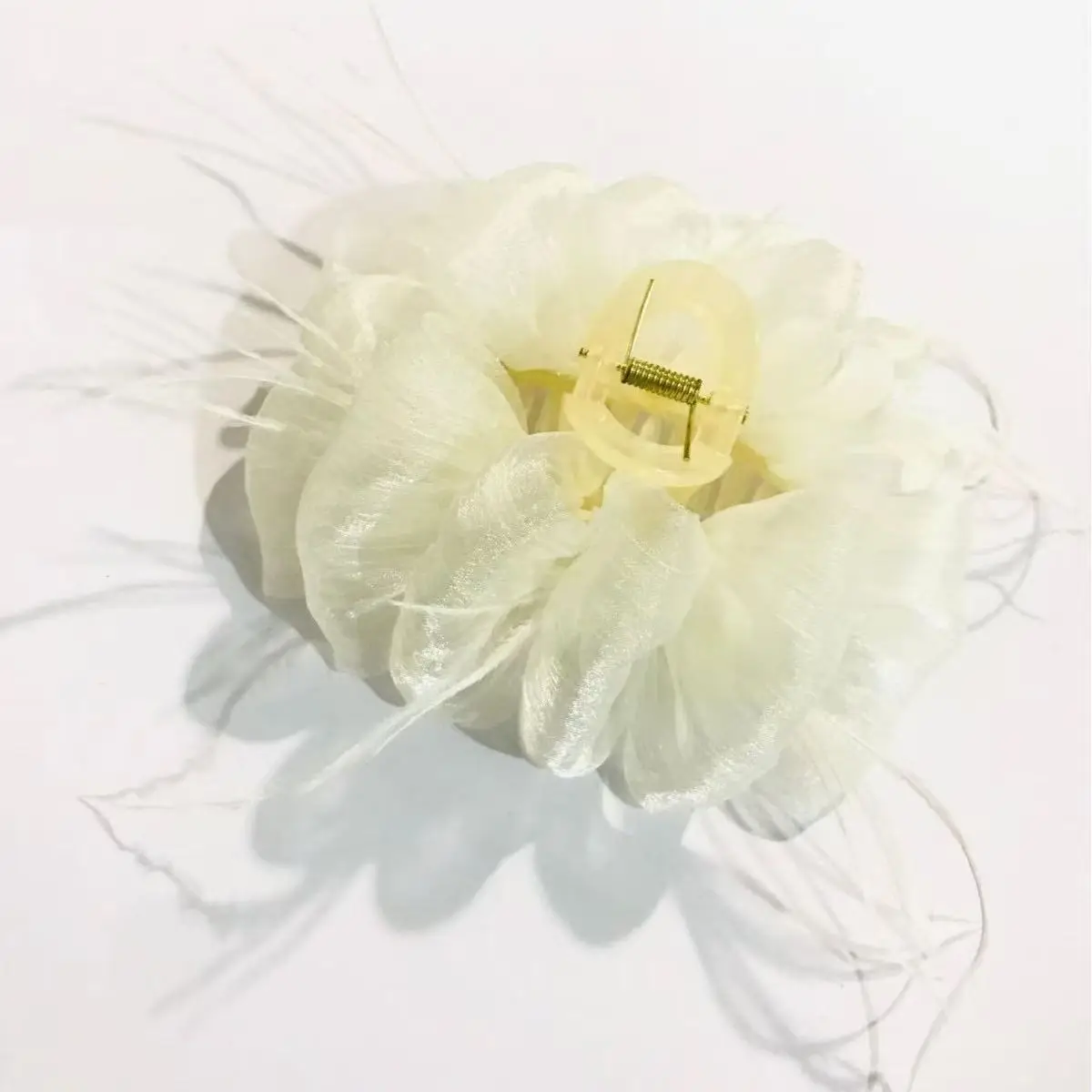 White Feather Cloud Bubble Hair Clip for Women - Image 4