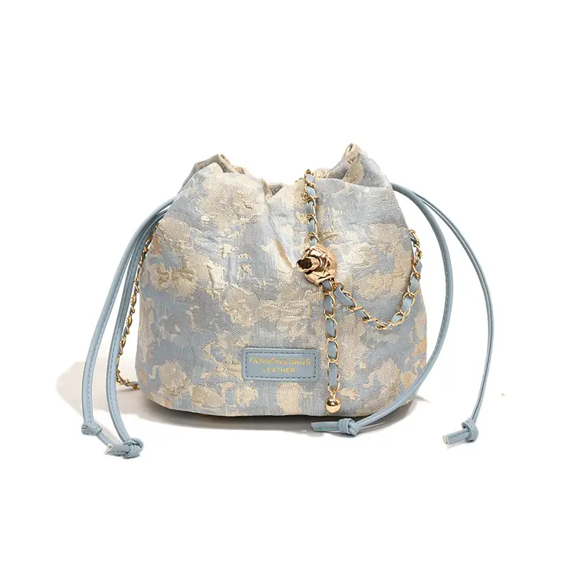 Stylish Chain Crossbody Bag for Women 2026 New Fashion