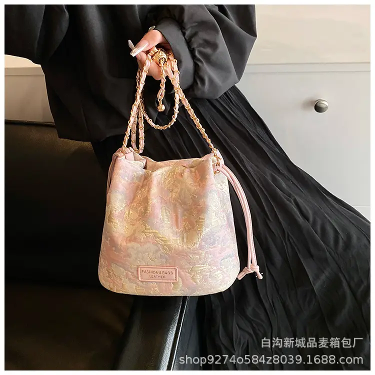 Stylish Chain Crossbody Bag for Women 2026 New Fashion — feature 17