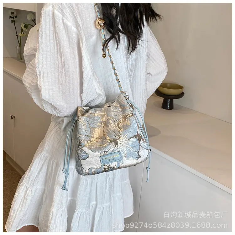 Stylish Chain Crossbody Bag for Women 2026 New Fashion — feature 22