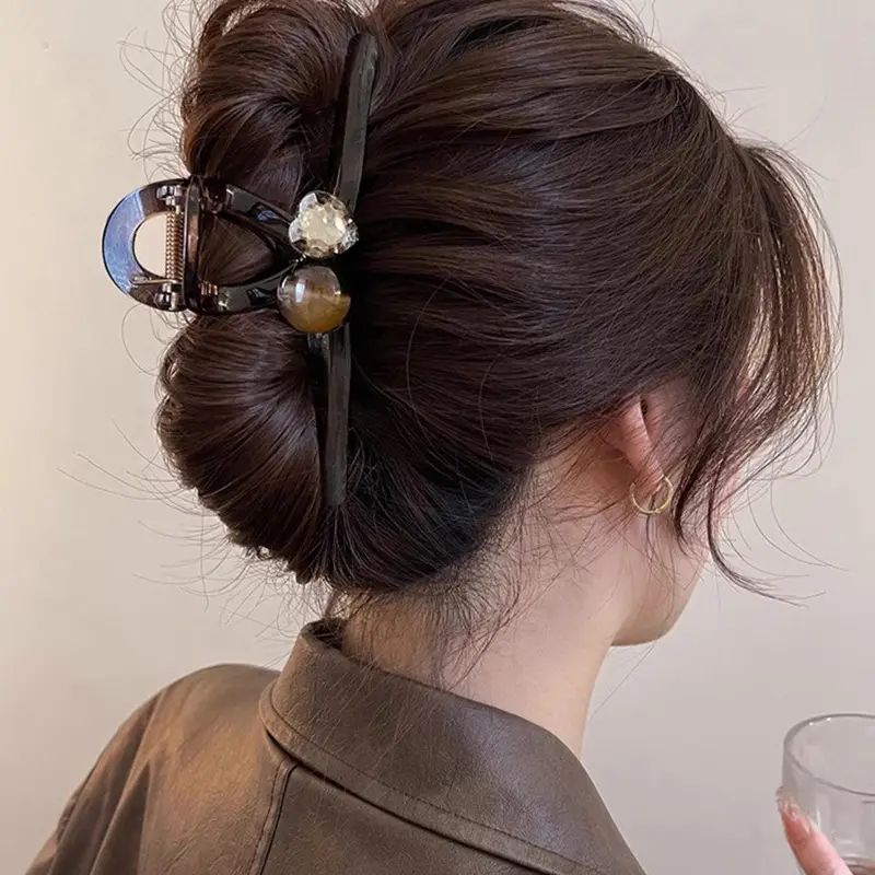 Pearl Pearl Clip for Women's Hair Updo 2024 - Image 3