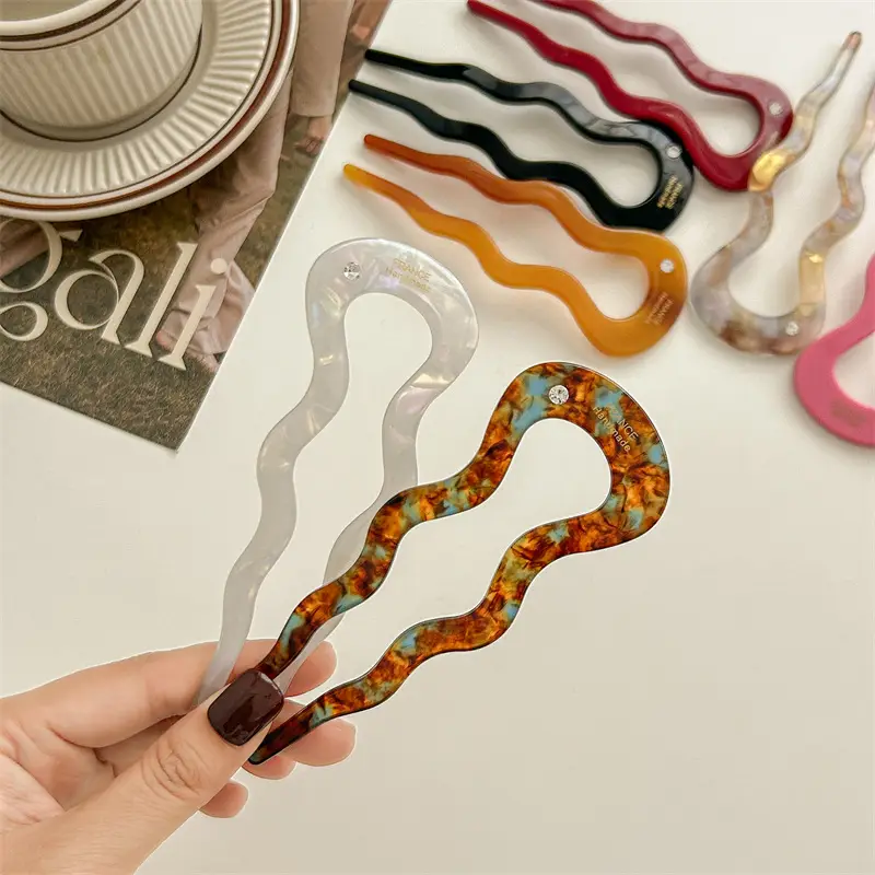 Red Diamond U-Shaped Hair Pin Disc for Gentle Hair Care