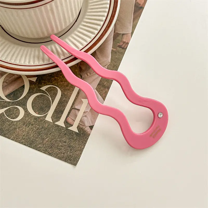 Red Diamond U-Shaped Hair Pin Disc for Gentle Hair Care