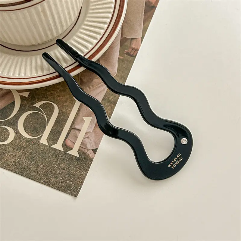 Red Diamond U-Shaped Hair Pin Disc for Gentle Hair Care
