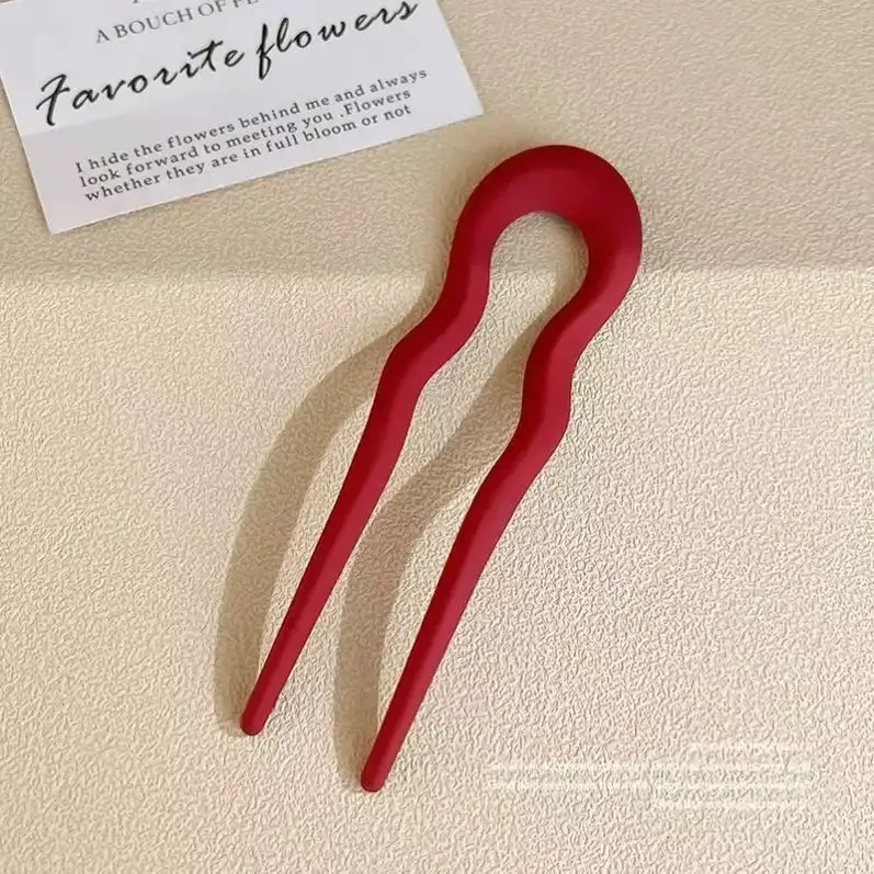 [matte red] U-shaped wave hairpin