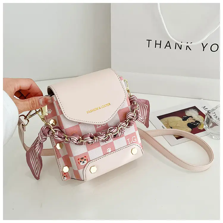 Trendy Korean Style Mobile Phone Bag for Girls — feature 18