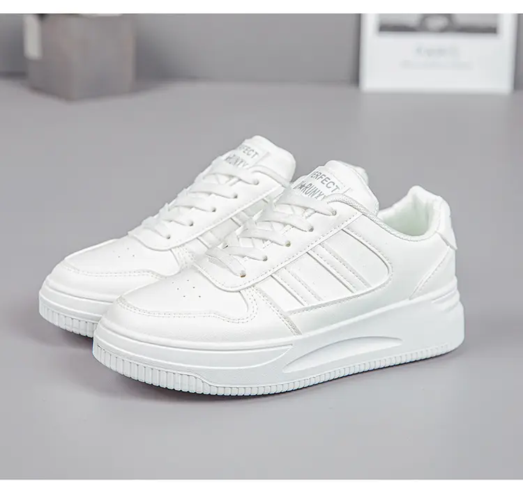 White Sneakers for Women 2026 New Spring Hot-Selling Sports Sneakers for Women Fashionable White Student Versatile Casual Shoes — feature 27