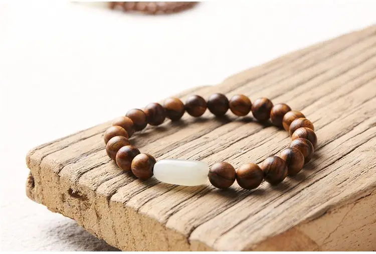 Handmade Flower Qinan Buddha Bead Bracelet Couple Style Agarwood — feature 5