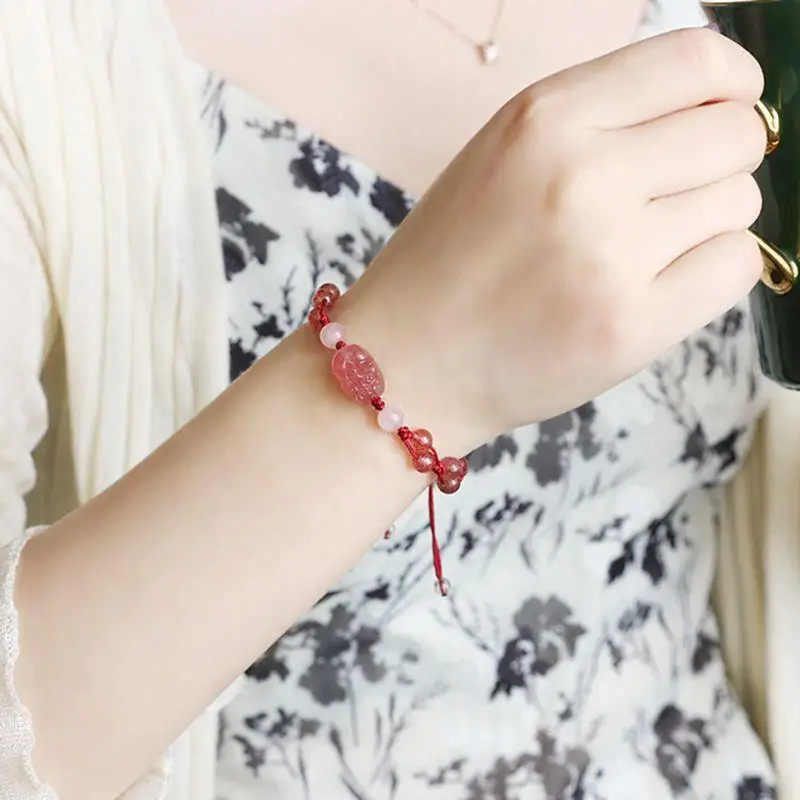Natural Strawberry Crystal Pixiu Safety Bracelet Adjustable Women's Jewelry — feature 10