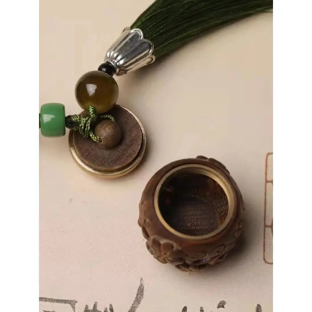 Argentinian Green Sandalwood Bracelet with Buddha Tassel