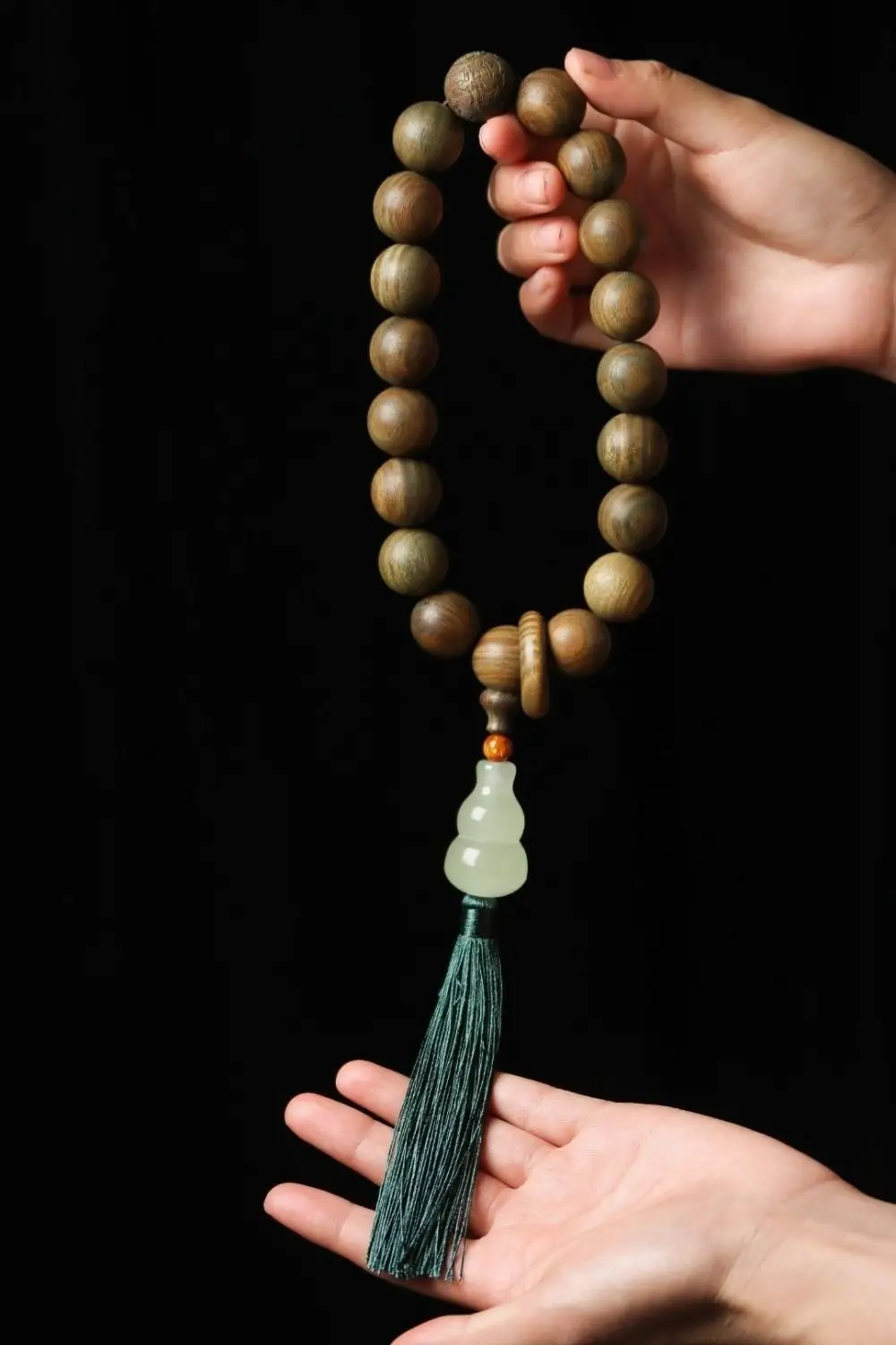 Argentinian Green Sandalwood Bracelet with Buddha Tassel — feature 17