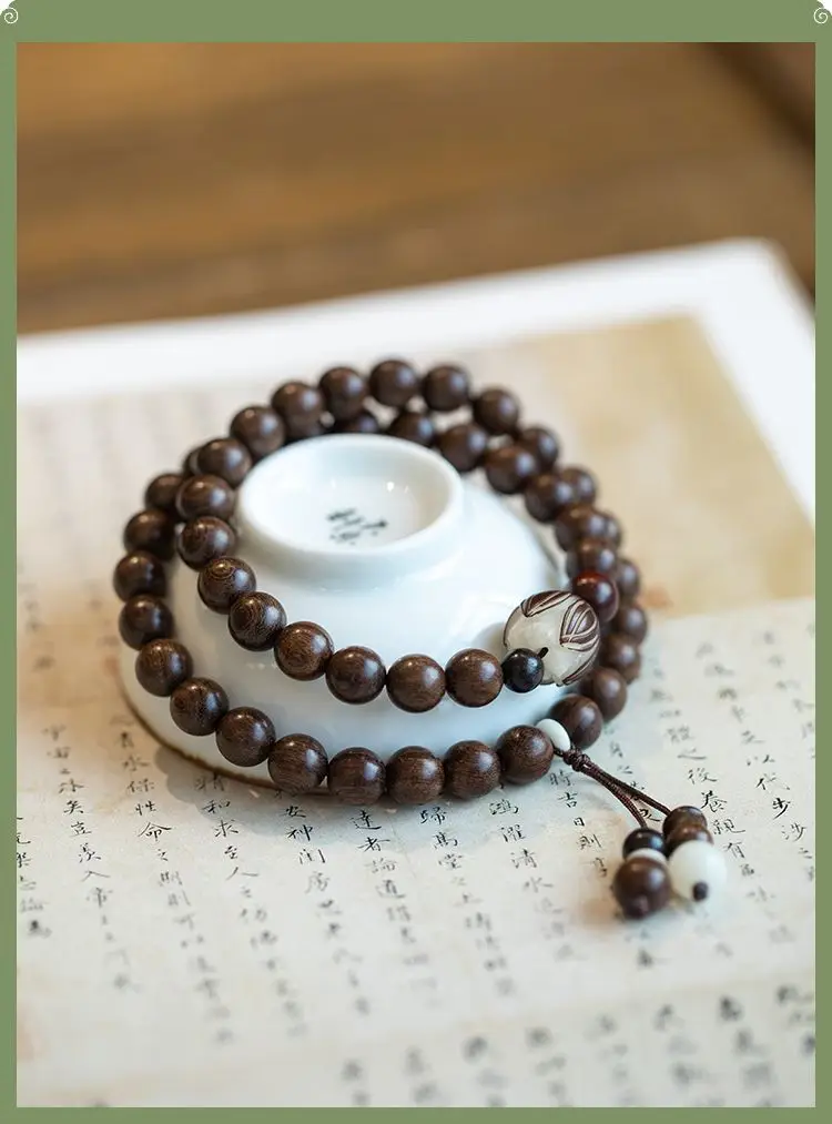 Retro Golden Sandalwood Couple Buddha Beads Bracelet — feature 1