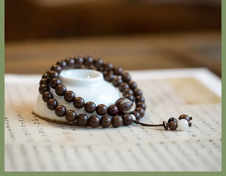Retro Golden Sandalwood Couple Buddha Beads Bracelet — feature 9