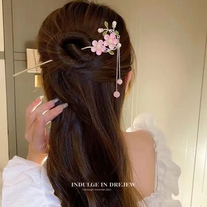 Antique Walking Tassel Hairpin for Women - Image 25